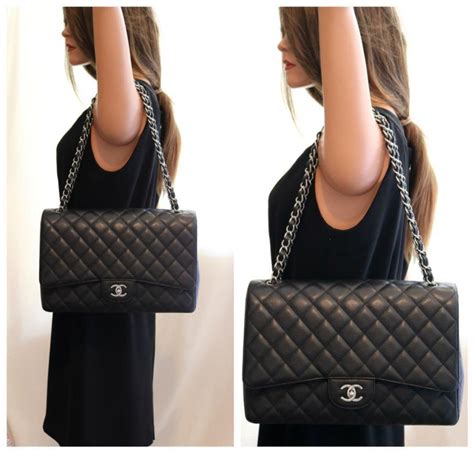 chanel classic flap bag maxi vs jumbo|Chanel classic flap medium price.